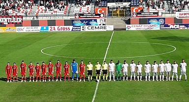 Zonguldak Kömürspor - Vanspor Maçı Sonrası Soyunda Odasında Kavga