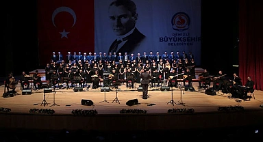 100. yıla özel Ata’nın sevdiği türküler seslendirildi
