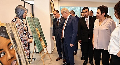Denizli'de '100. Yılda 100 El Emeği Sergisi' davetlileri etkiledi