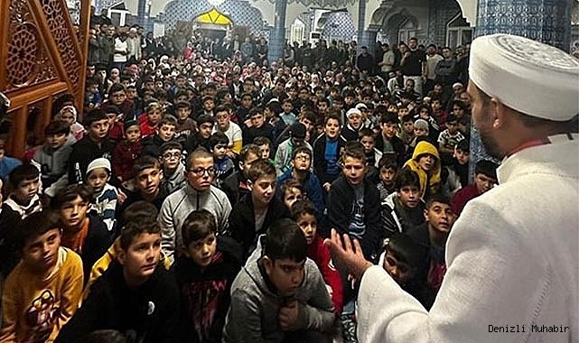 Eller semaya Gazze için açıldı
