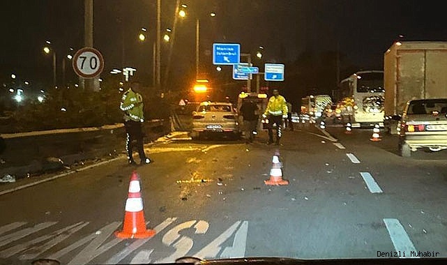 Otomobille çarpışan motosikletteki 3 kişi öldü