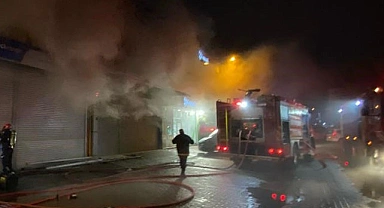 Kargo şubesi yangında küle döndü