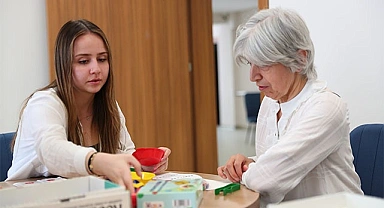 Alzheimer Yaşam Merkezi hem hastalara hem ailelere kolaylık sağlıyor