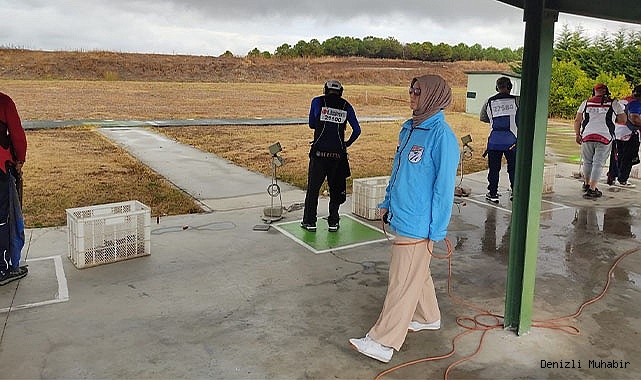 Denizli’nin ilk lisanlı atıcılık hakemi 19 yıldır ulusal müsabakaları yönetiyor