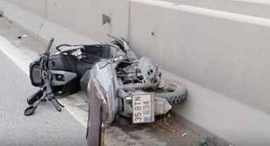 Otomobilin çarptığı motokurye hayatını kaybetti