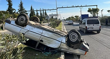 Takla atan otomobildeki iki kişi yaralandı