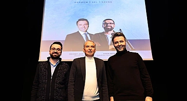 Başarılı gazeteciler Mehmet Akif Ersoy ile Adem Metan sevenleri ile buluştu