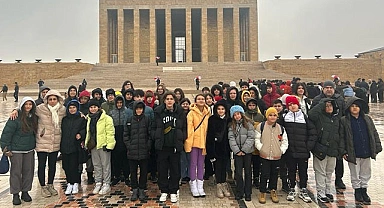 Denizli Çözüm Koleji Öğrencileri Anıtkabir'i Ziyaret Etti