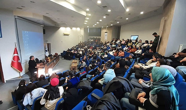 "Karacaoğlan" PAÜ'de Anıldı