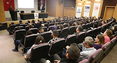 DENİB,  Gümrük eğitimi verdi