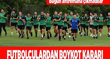 FUTBOLCULARDAN BOYKOT KARARI
