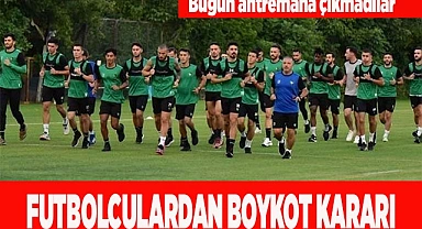 FUTBOLCULARDAN BOYKOT KARARI