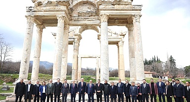 PAÜ'nün Kazı Çalışmalarına Afrodisias Antik Kenti De Eklendi