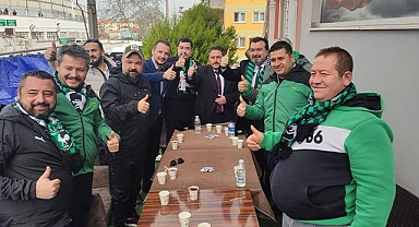YRP Büyükşehir adayı Manav, taraftarı maçta yalnız bırakmadı