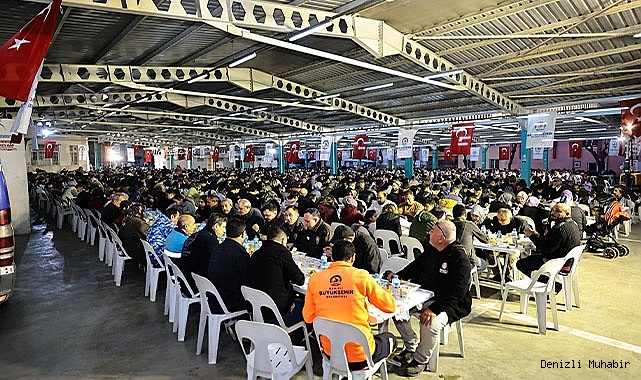 Büyükşehir geleneksel iftar sofrasını Muratdede’de kurdu