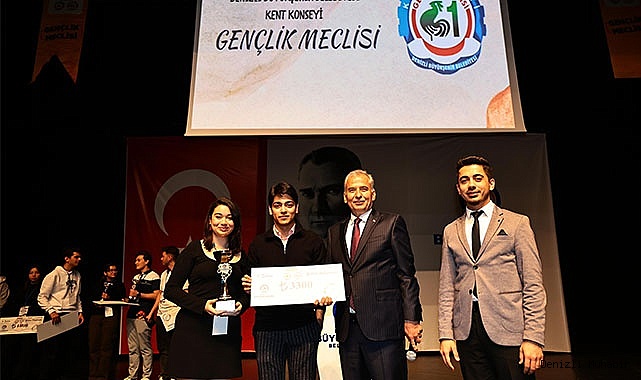 Münazara Turnuvası şampiyonları belirlendi