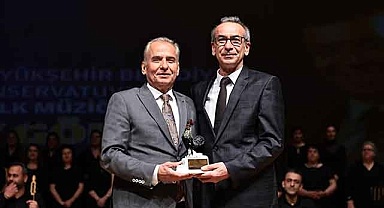 Özay Gönlüm eserleri ile anıldı