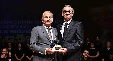 Özay Gönlüm eserleri ile anıldı
