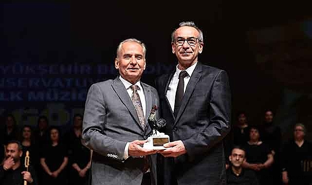 Özay Gönlüm eserleri ile anıldı
