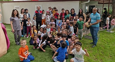 Ana Sınıfı Öğrencilerine Hayvan Sevgisi ve Aşılama Eğitimi