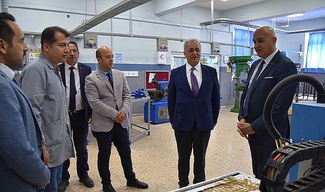 “MESLEĞİNİZE VE KAZANIMLARINIZA SAHİP ÇIKIN”