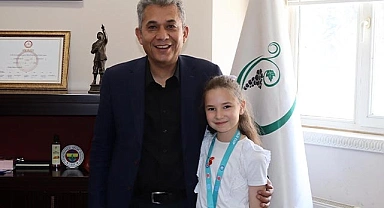 9 YAŞINDAKİ HAZAL ERBAY ÇAL’IN GURURU OLDU