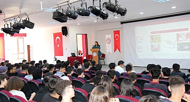 Liselerde ilkyardım ve heimlick manevrası anlatıldı