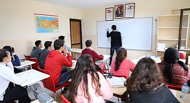 Büyükşehir’den ücretsiz YKS kursu
