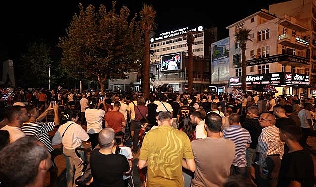 Çeyrek final coşkusu Denizli’yi sardı