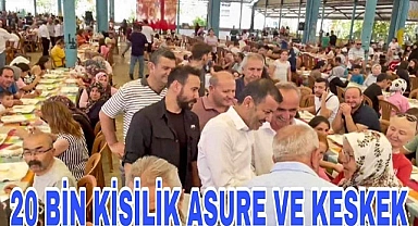 FATİH MAHALLESİNDE 20 BİN KİŞİLİK AŞURE VE KEŞKEK DAĞITILDI