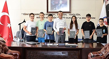Büyükşehir’den LGS ve YKS’de dereceye giren öğrencilere ödül
