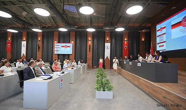 MECLİS ÜYELERİNE KADINA ŞİDDETLE MÜCADELE EĞİTİMİ VERİLDİ
