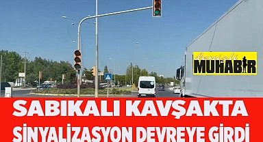 Sabıkalı kavşakta sinyalizasyon devreye girdi