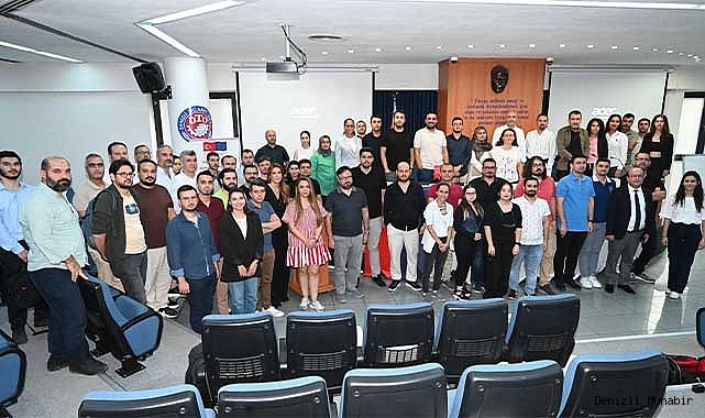 İŞ DÜNYASINDA YAPAY ZEKÂ UYGULAMALARINI ÖĞRENDİLER