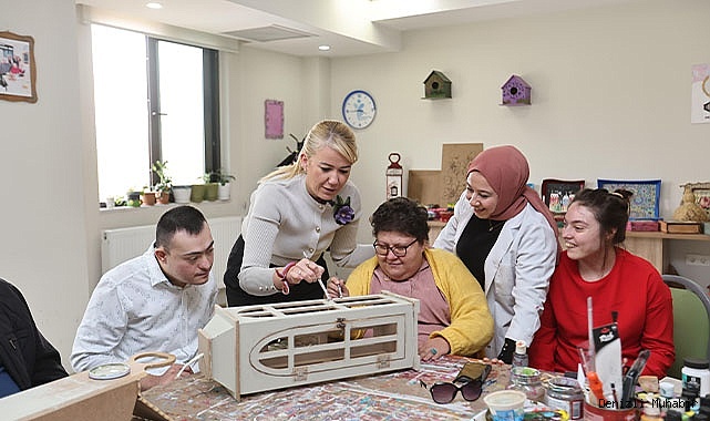 BAŞKAN DOĞAN ÖZEL ÖĞRENCİLERİ YALNIZ BIRAKMIYOR