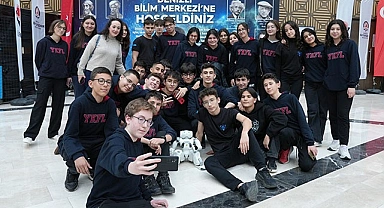 Bilim Merkezi “Yılın Öğretmeni” ve öğrencilerini ağırladı