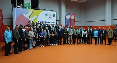 DSO 2024 YILI MASA TENİSİ TURNUVASI KUPA TÖRENİYLE SONA ERDİ