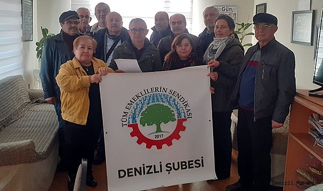 EMEKLİLERDEN  AİLE HEKİMLERİNE DESTEK