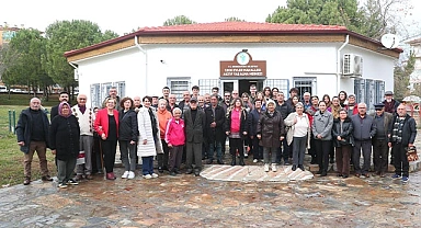 GENÇLERDEN MERKEZEFENDİLİ BÜYÜKLERE ZİYARET
