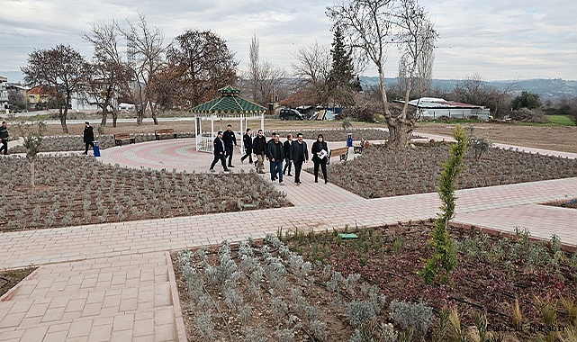 BAŞKAN ERTEMUR’DAN CUMHURİYET MAHALLESİ’NE YAKIŞIR PARK