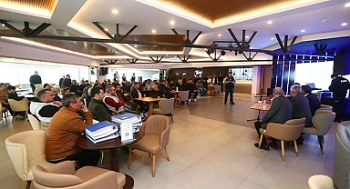 BAŞKAN ERTEMUR KARAHAYIT ESNAFIYLA BULUŞTU