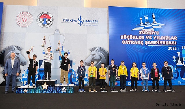 DENİZLİLİ SATRANÇÇILAR ANTALYA'DA FIRTINA GİBİ ESTİ