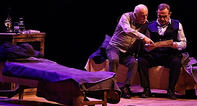 Nazım Hikmet tiyatro sahnesinde hayat buldu