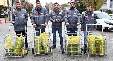 PAMUKKALE’DE ÇÖP POŞETLERİ SÜREKLİ DAĞITILIYOR