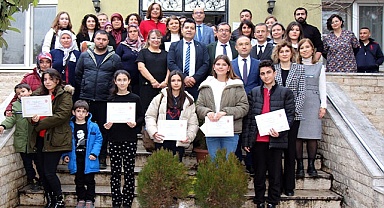 Verem'i anlatıp, ödül kazandılar
