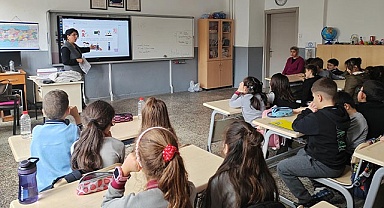 DENİZLİ'DE ÖĞRENCİLERE VERGİ BİLİNCİ ANLATILDI