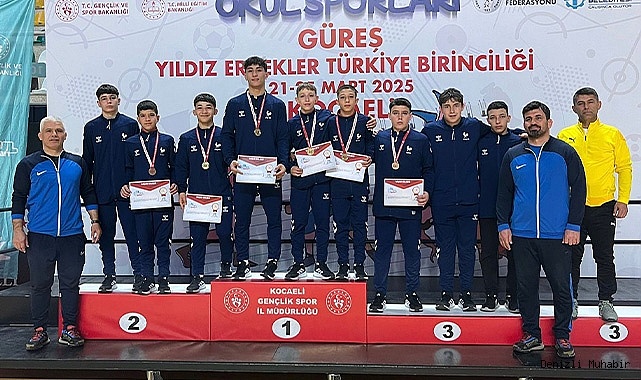 DENİZLİLİ GÜREŞÇİLER TÜRKİYE ŞAMPİYONU