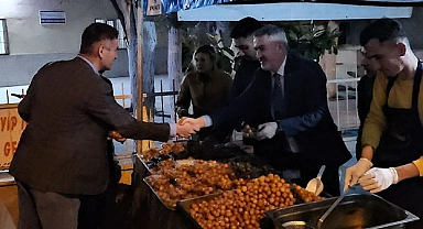 Lokma ikramını Başkan Özpek, yaptı