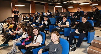 PAMUKKALE BELEDİYE MECLİSİ ÖĞRENCİLERİ AĞIRLADI