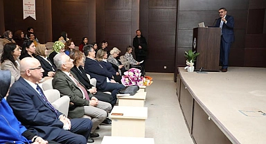 PAÜ’de “Kadın İstihdamı: Fırsatlar ve Engeller” Konuşuldu